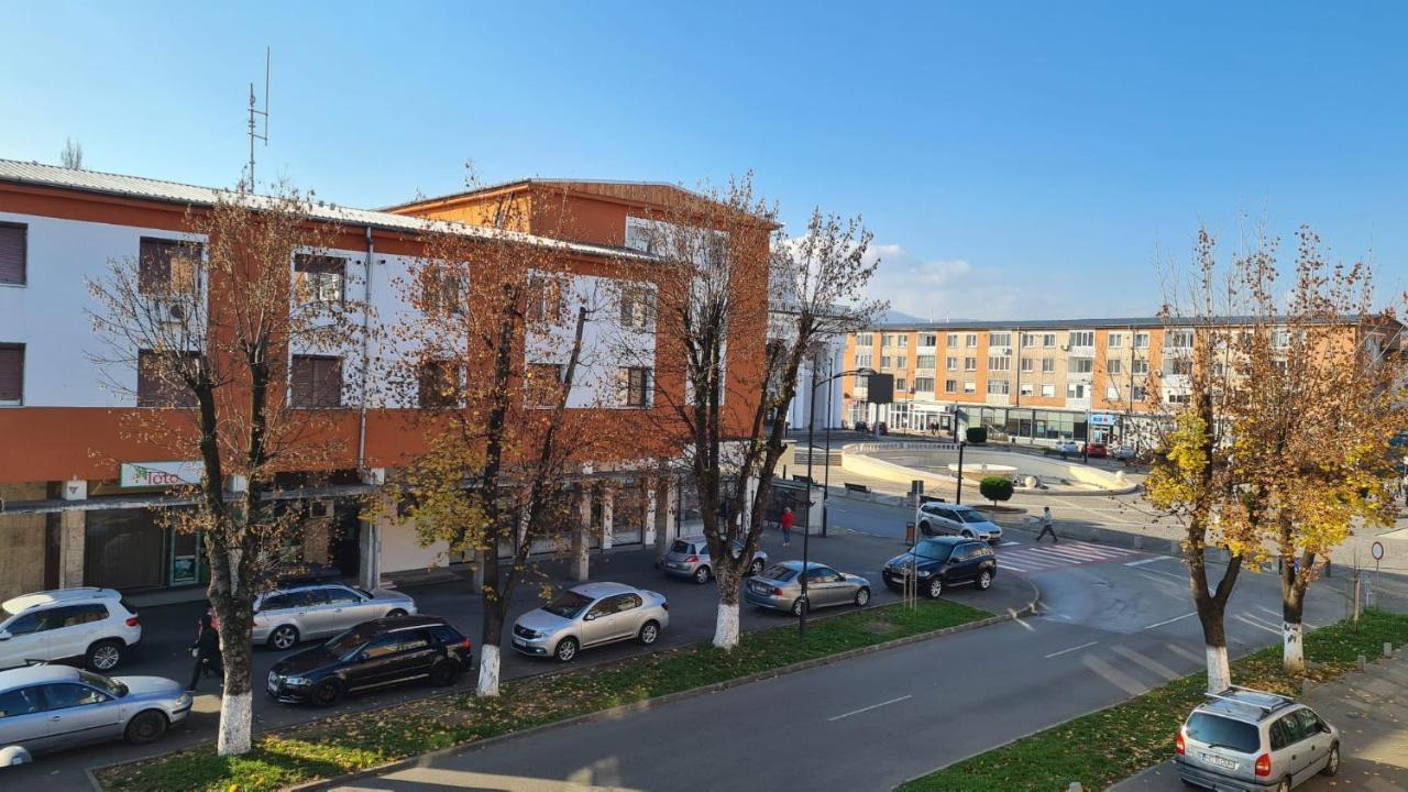 Iggy Luxury Apartment Хунедоара Экстерьер фото